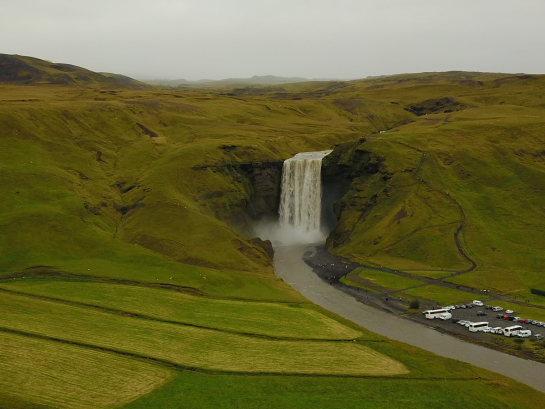 2017-09-02-Iceland-40-Skogafoss-drone.JPG