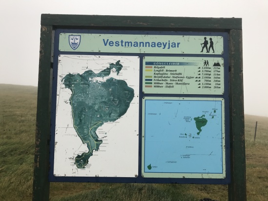 2017-09-02-Iceland-87-Vestmannaeyjar-small-volcanic-island-sign.JPG