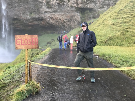 2017-09-03-Iceland-020-Seljalandsfoss-Travis-closed-trail.JPG