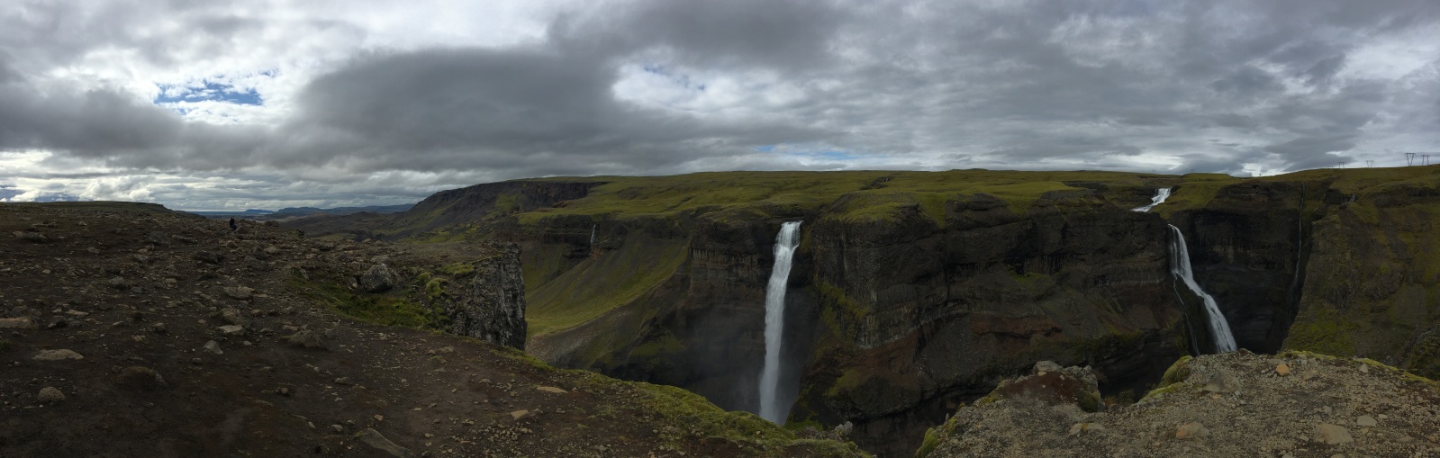 2017-09-03-Iceland-105-Haifoss.JPG
