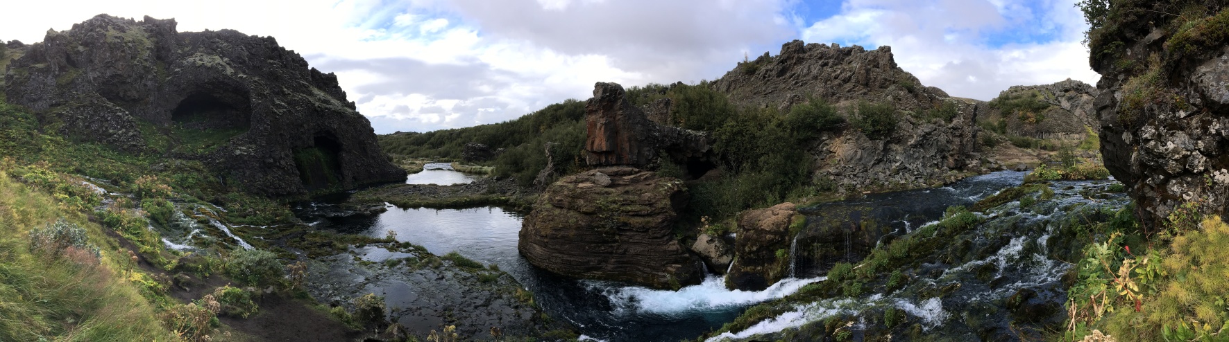 2017-09-03-Iceland-135-Gjain-Garden-of-the-Gods-panorama-GOOD.JPG