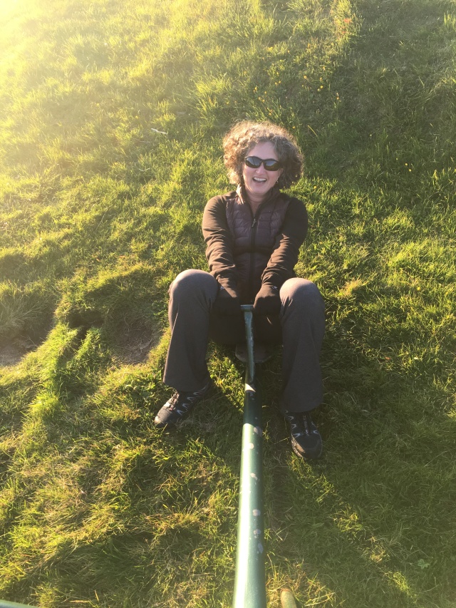 2017-08-29-Iceland-138-Hvammstangi-Suzi-seesaw.JPG