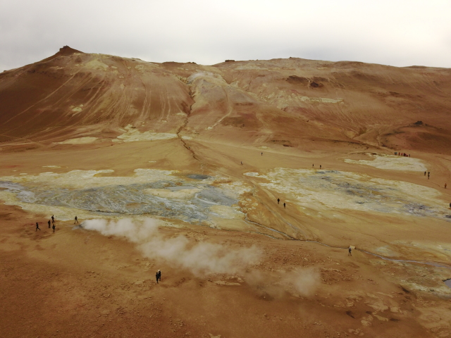 2017/08(August)/Iceland/640x480_2017-08-31-Iceland-068-Namaskaro-drone.JPG
