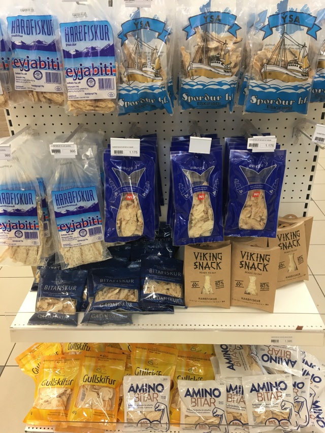 2017-09-01-Iceland-008-Kris-Egilsstaoir-gas-Fish-jerky.JPG
