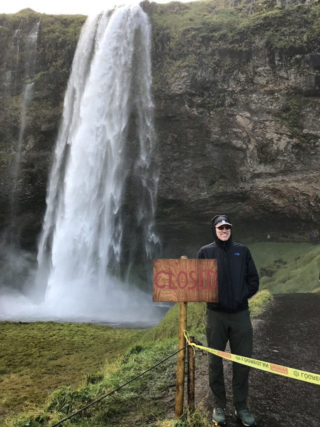 2017-09-03-Iceland-021-Seljalandsfoss-Travis-closed-trail.JPG