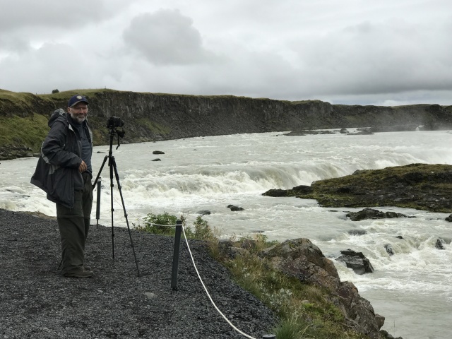 2017-09-03-Iceland-053-Urrioafoss-Bill.JPG