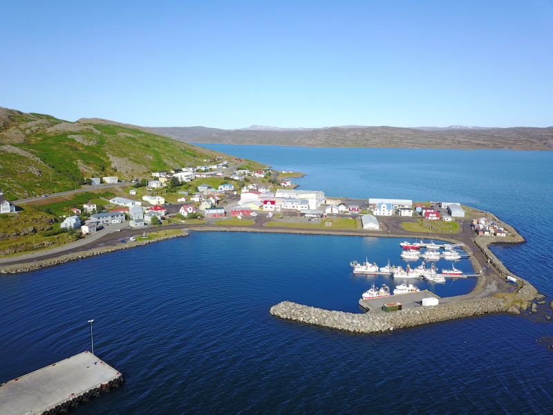 2017-08-29-Iceland-102-HolmavIk-drone.JPG