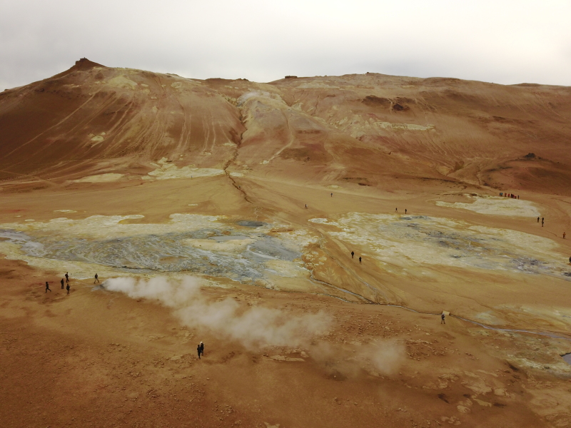 2017/08(August)/Iceland/800x600_2017-08-31-Iceland-068-Namaskaro-drone.JPG