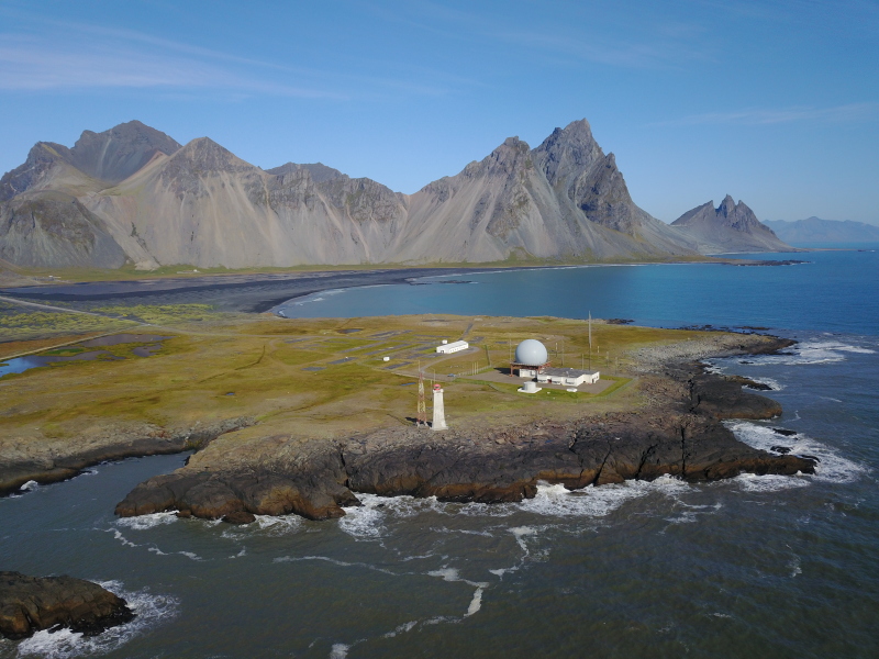 2017-09-01-Iceland-024-Viking-Cafe-drone-Stokksnes.JPG