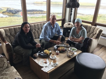 2017-08-27-Iceland-13-Budir-Lunch-28burger-fries-Kris-Travis-Suzi.JPG