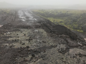 2017-08-27-Iceland-35-Snaefellsjokull-National-Park-road-washout-4x4-needed.JPG