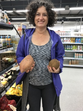 2017-08-29-Iceland-039-Isafjorour-Suzi-sweet-potato-and-coconut-shopping.JPG