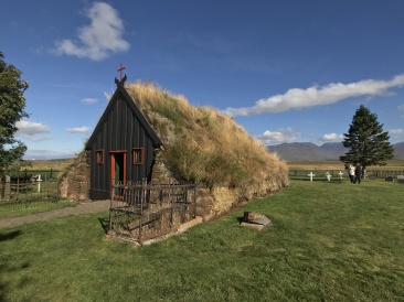 2017-08-30-Iceland-066--Skagafjordur-Turf-Church.JPG