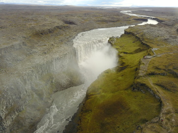 2017-08-31-Iceland-125-Dettifoss-drone.JPG