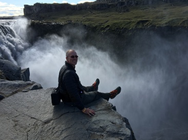2017-08-31-Iceland-138-Dettifoss-Travis.JPG