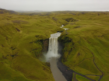 2017-09-02-Iceland-32-Skogafoss-drone-GOOD.JPG