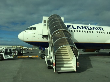 2017-09-05-Iceland-37-IcelandAir-plane.JPG