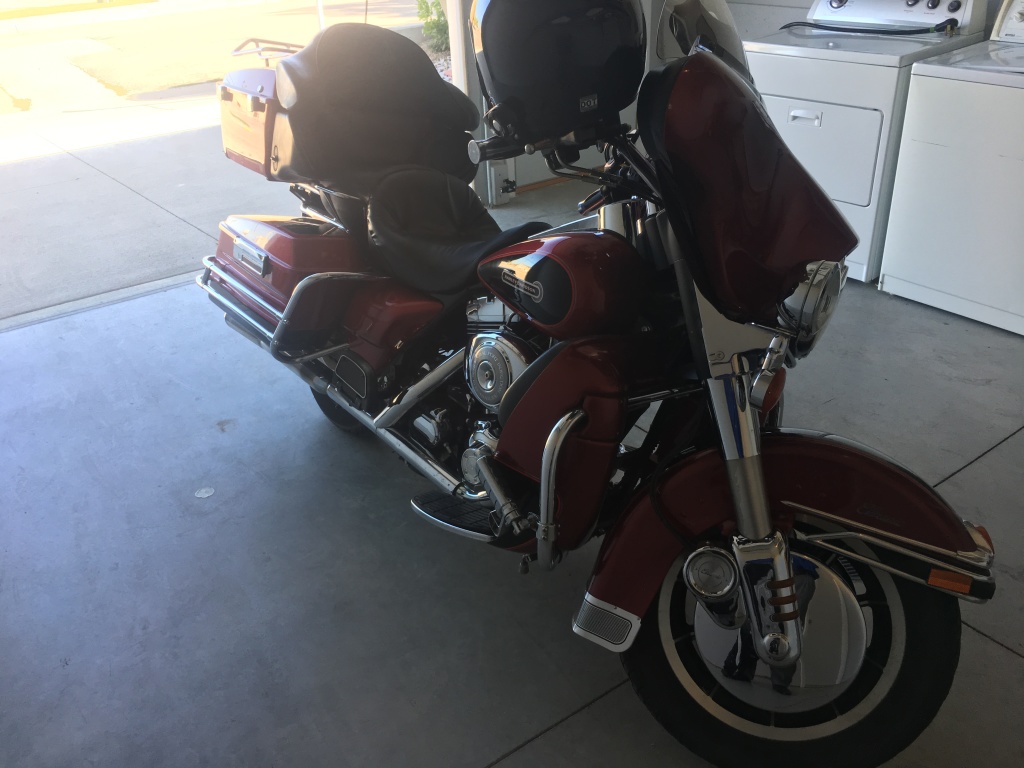 2017/09(September)/Chicago-South-Dakota/1024x768_2017-09-28-Jim-Harley-and-Helmet-1.JPG