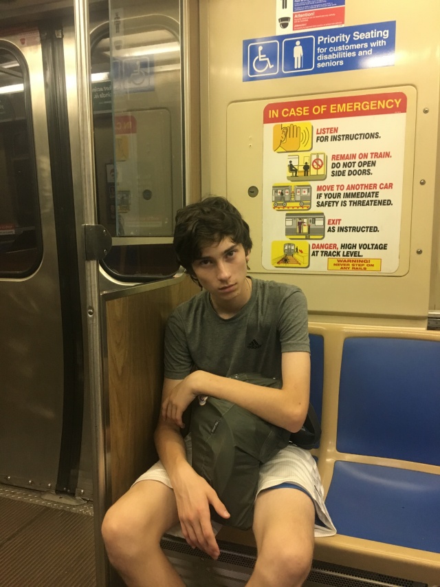 2017/09(September)/Chicago-South-Dakota/640x480_2017-09-23-Chicago-35-Dax-Subway.JPG
