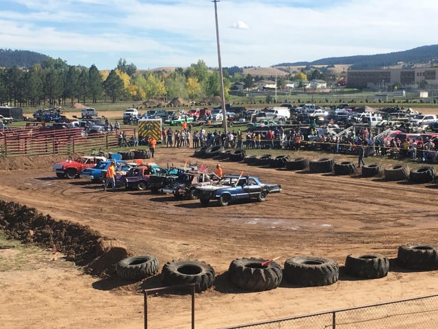 2017/09(September)/Chicago-South-Dakota/640x480_2017-09-30-Sturgis-Smashup-Derby-01.JPG