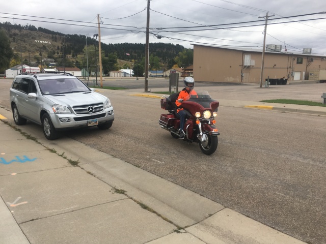 2017/09(September)/Chicago-South-Dakota/640x480_2017-10-01-Chance-on-Harley-04.JPG