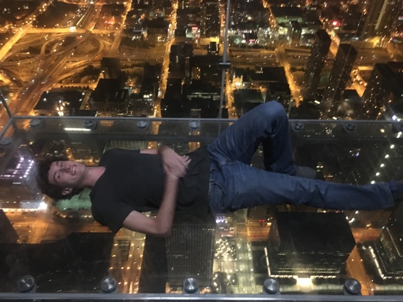 2017/09(September)/Chicago-South-Dakota/800x600_2017-09-23-Chicago-22-Willis-Sears-Tower-Chance.JPG