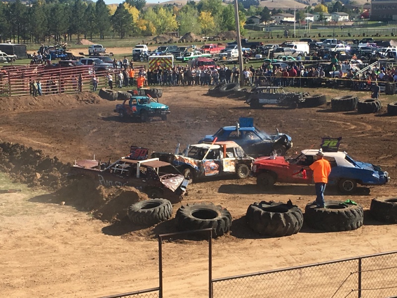 2017/09(September)/Chicago-South-Dakota/800x600_2017-09-30-Sturgis-Smashup-Derby-05.JPG