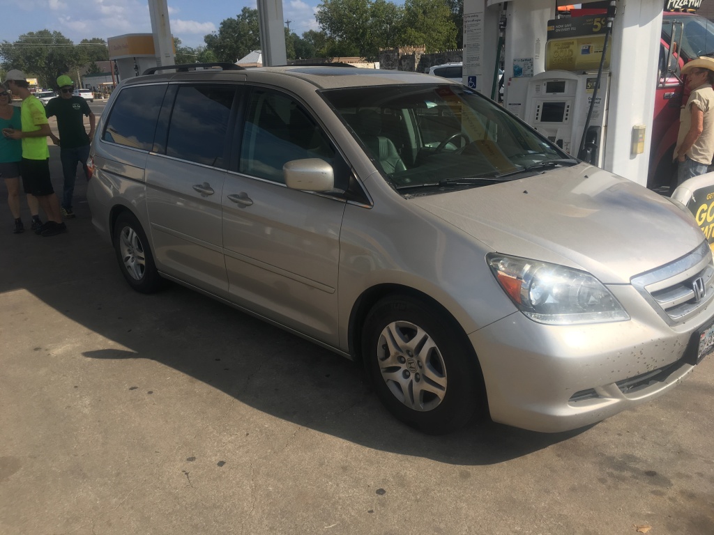 2017-09-17-Hurricane-Harvey-Help-06-Van-alternator-died.JPG