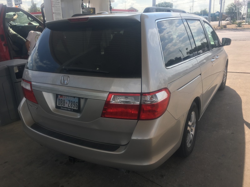 2017-09-17-Hurricane-Harvey-Help-05-Van-alternator-died.JPG