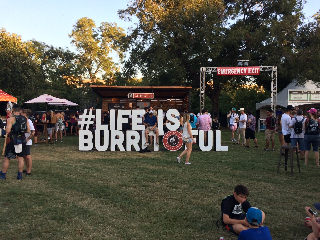 2017/10(October)/ACLFest-with-Garfield/1024x768_2017-10-06-Garfield-ACLFest-Life-is-Burritoful.JPG