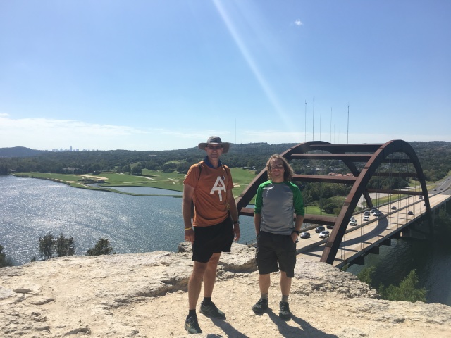 2017/10(October)/ACLFest-with-Garfield/640x480_2017-10-09-Garfield-08-360Bridge-Travis.JPG