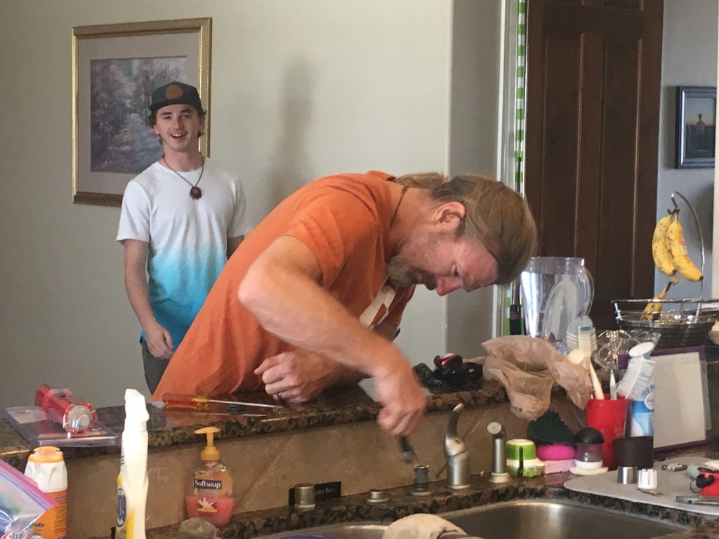 2017-11-25-Kitchen-Faucet-replacement-fail-6-Justin-Vale.JPG