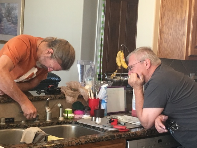 2017-11-25-Kitchen-Faucet-replacement-fail-5-Justin-Jim.JPG