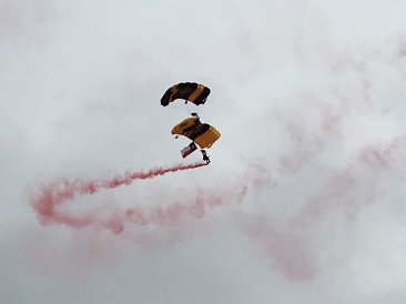 2017-11-11-Texas-vs-Kansas-Football-07-skydivers.JPG