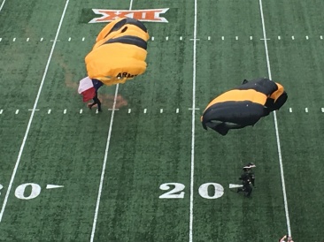 2017-11-11-Texas-vs-Kansas-Football-15-skydivers.JPG