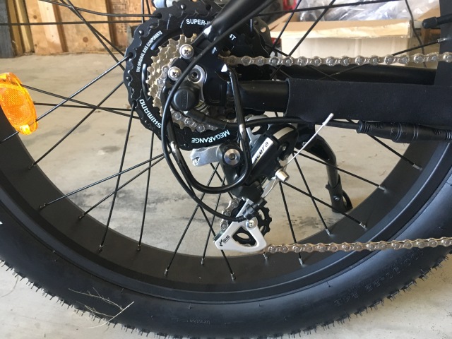 2017/11(November)/RadRover-and-RadCity-eBikes/640x480_2017-11-18-RadRover-delivered-with-broken-derailur-3.JPG