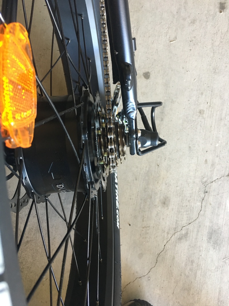 2017/11(November)/RadRover-and-RadCity-eBikes/800x600_2017-11-20-RadRover-delivered-with-broken-derailur-1.JPG