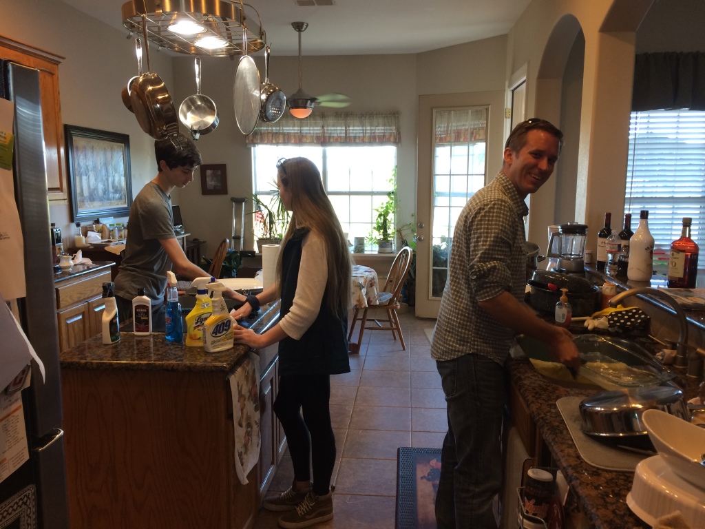 2017/11(November)/Thanksgiving/1024x768_2017-11-23-Thanksgiving-04-Dax-Kyla-Josh.JPG