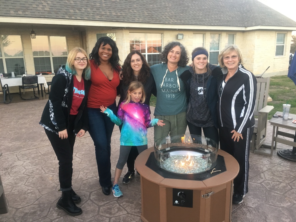 2017-11-23-Thanksgiving-14-Anastasiya-Diane-Heather-Sydney-Suzi-Kyla-Janeen.JPG