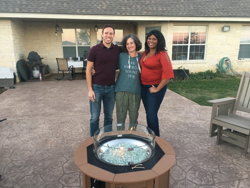 2017/11(November)/Thanksgiving/800x600_2017-11-23-Thanksgiving-23-Mark-Suzi-Diane.JPG