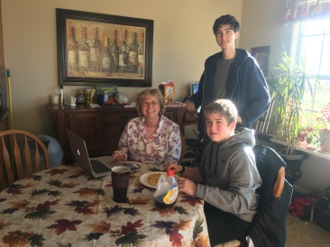 2017-11-24-Thanksgiving-3-Janeen-Dax-Ian.JPG