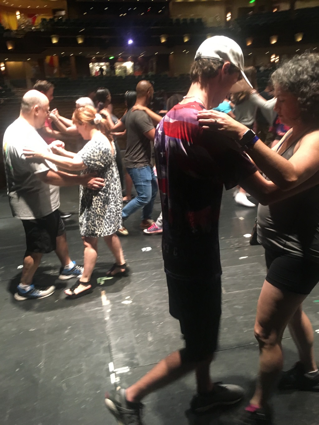 2017-12-18-Cruise-08-Roomba-Dancing-Chance-Suzi.JPG