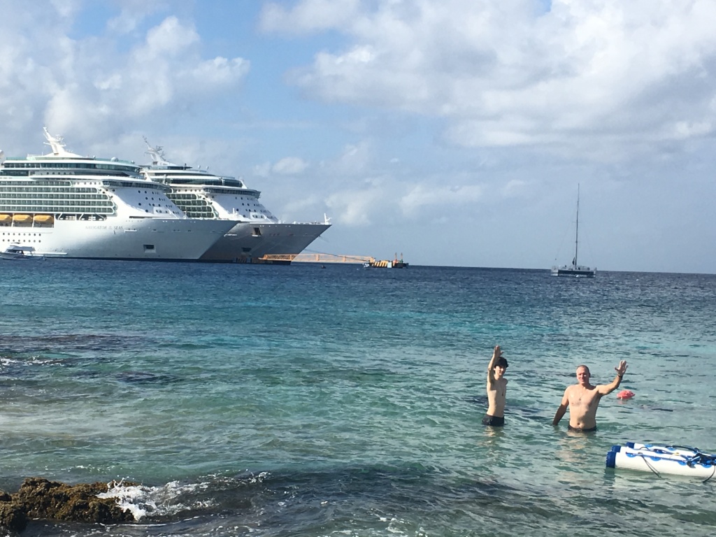 2017-12-19-Cruise-14-Dax-Travis.JPG