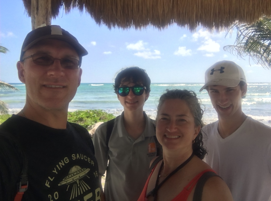 2017/12(December)/Royal-Carribean-Navigator-of-the-Seas-Cruise/1024x768_2017-12-20-Cruise-07-Costa-Maya-Travis-Dax-Suzi-Chance.JPG