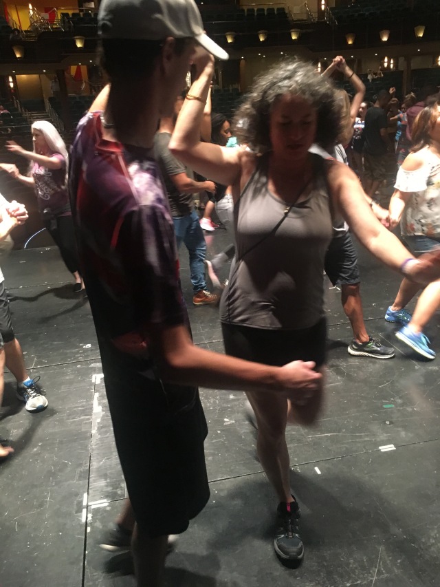 2017-12-18-Cruise-10-Roomba-Dancing-Chance-Suzi.JPG