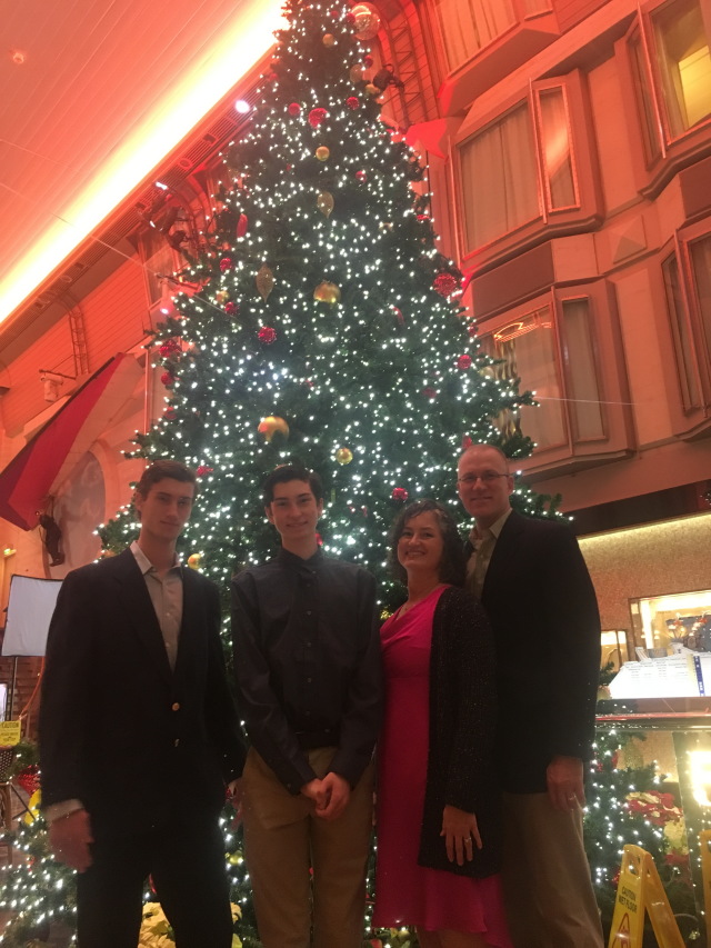 2017/12(December)/Royal-Carribean-Navigator-of-the-Seas-Cruise/640x480_2017-12-18-Cruise-14-Chance-Dax-Suzi-Travis-Christmas-Tree.JPG