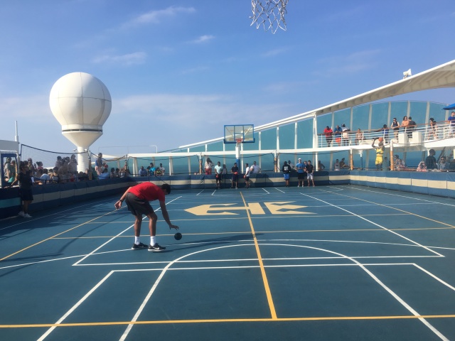 2017-12-21-Cruise-03-Chance-Dodgeball-tournament.JPG