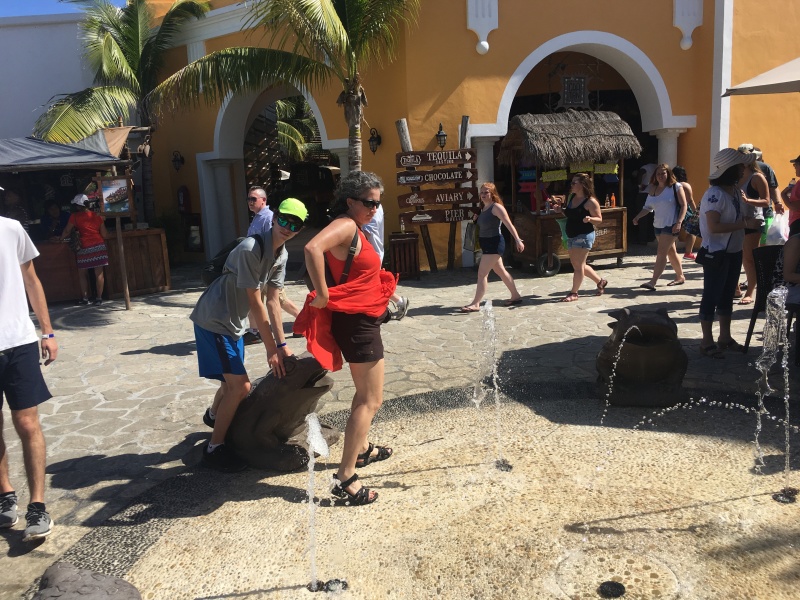 2017/12(December)/Royal-Carribean-Navigator-of-the-Seas-Cruise/800x600_2017-12-20-Cruise-13-Costa-Maya-Dax-Chance-Suzi-fountain-after-jungle-walk.JPG