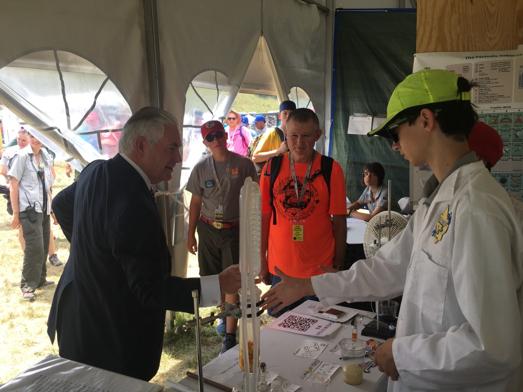 2017-07-21-National-Jamboree-18-Dax-teaching-Secretary-of-State-Rex-Tillerson-GOOD.JPG