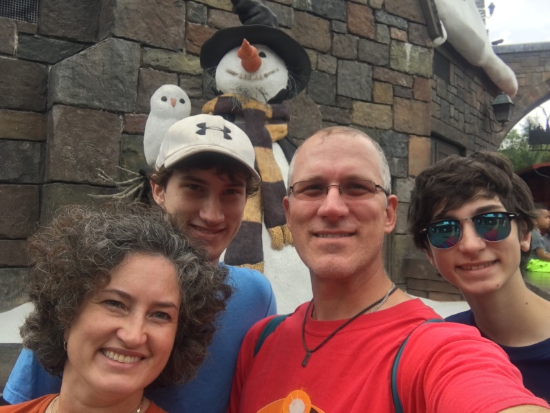 2017-03-25-Universal-Studios-08-Suzi-Chance-Travis-Dax-GOOD.JPG